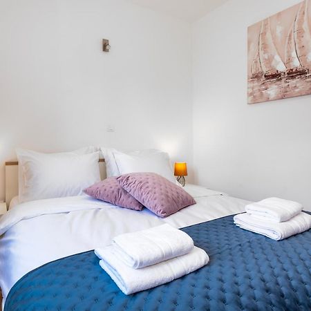 First Choice Apartment Rogoznica Rogoznica  Esterno foto